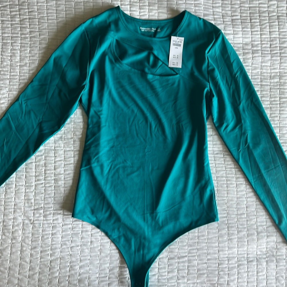 NWT Abercrombie Cutout Bodysuit size Large